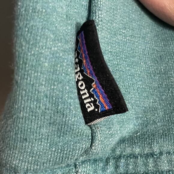 Patagonia Hoodie Sweatshirt Women Medium Fitz Roy Bear Uprisal Green Real Pocket - Picture 6 of 10